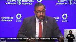 Iconos de administración pública y lectura fácil representando el compromiso de Navarra con el lenguaje claro