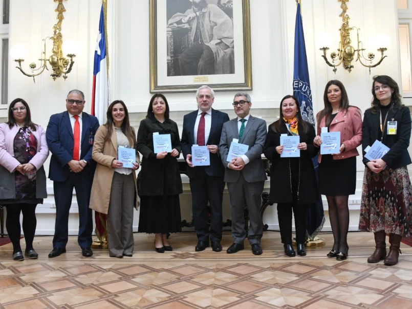 Autoridades del Senado y la Corte Suprema en la presentación de la Guía de Lenguaje Claro para el ámbito Legislativo